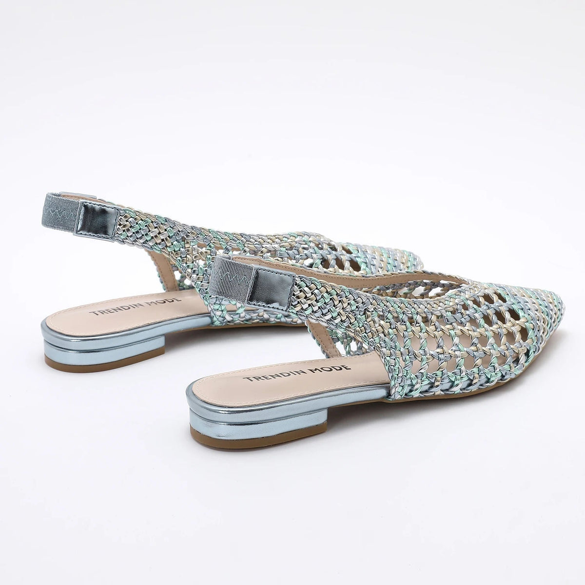 TRENDIVA™ | Sandalias Planas Trenzadas Puntiaguda